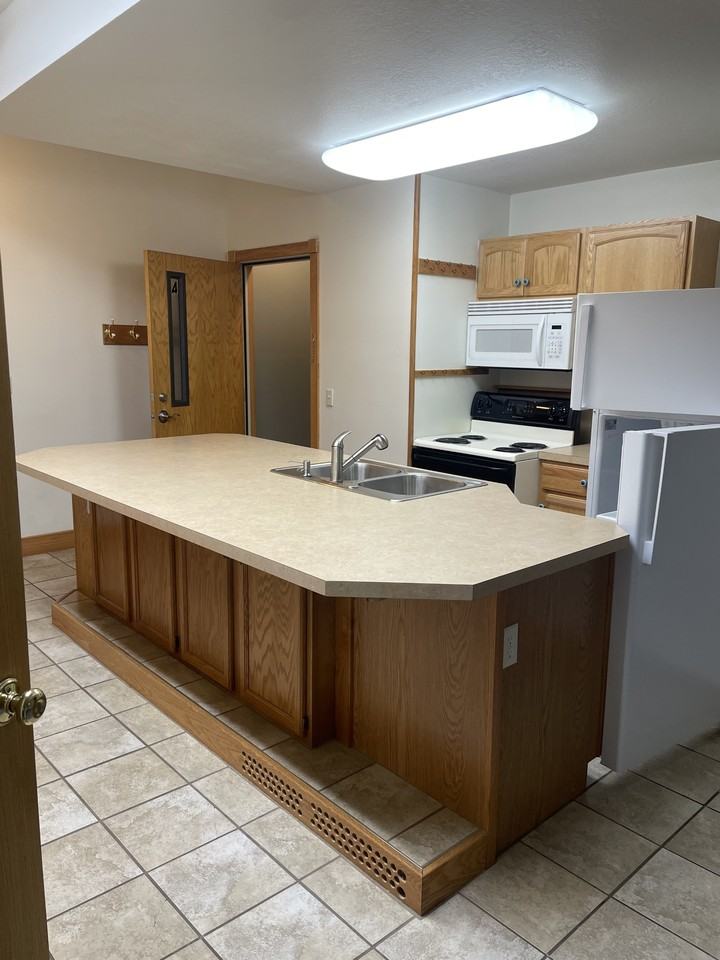 81 North Broad Street #4 - Photo 7 of 11