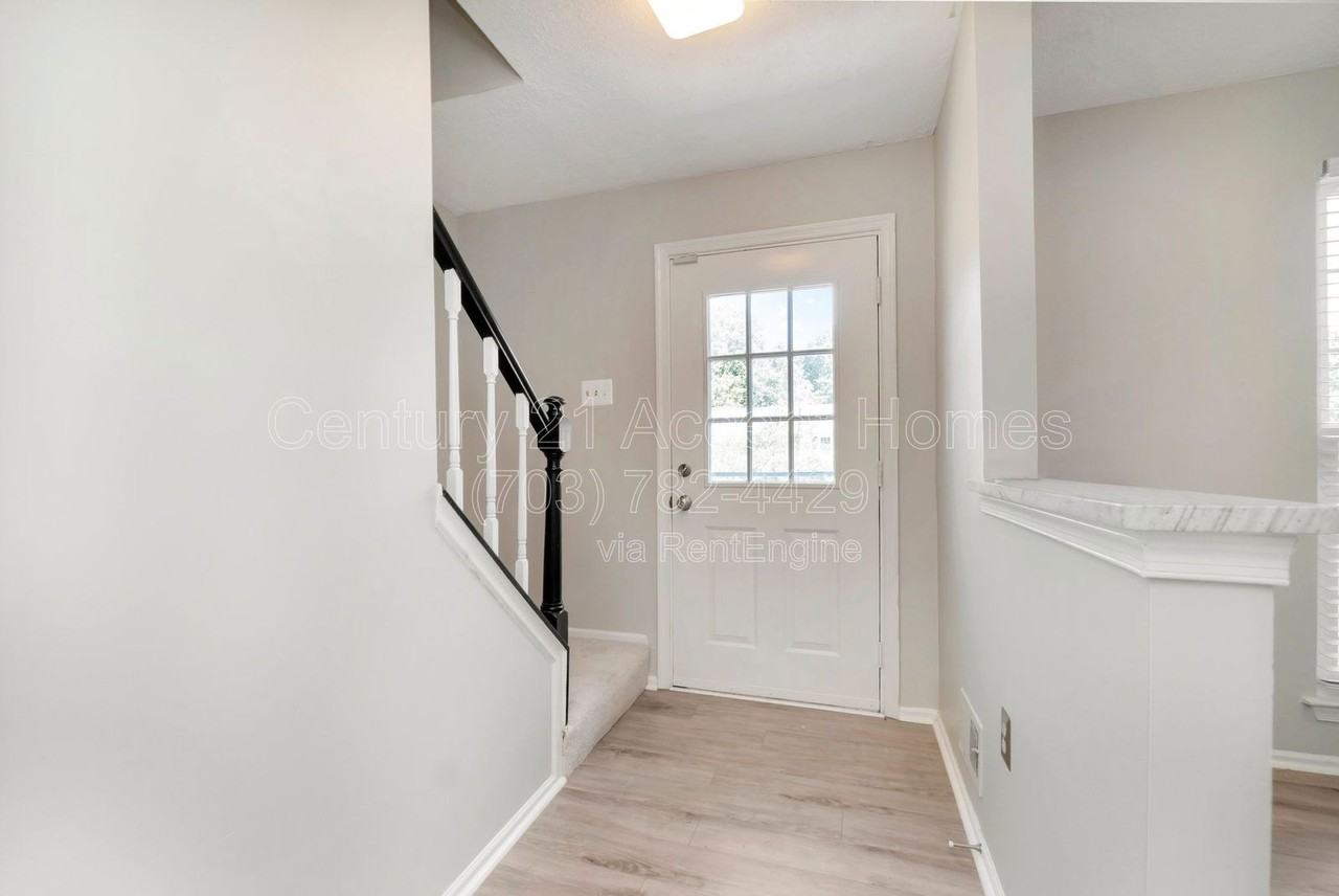 2881 Burgundy Place - Photo 7 of 38