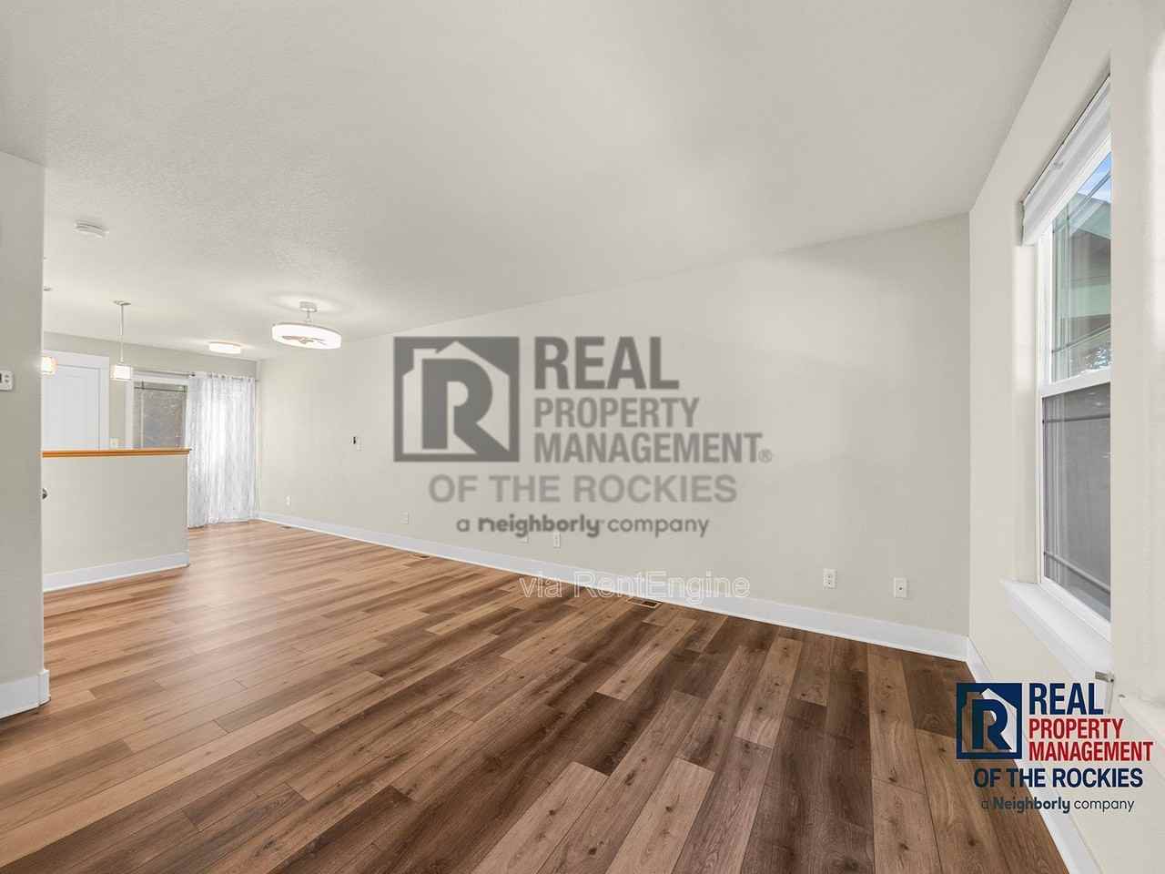 632 Ebon Pica St - Photo 3 of 19