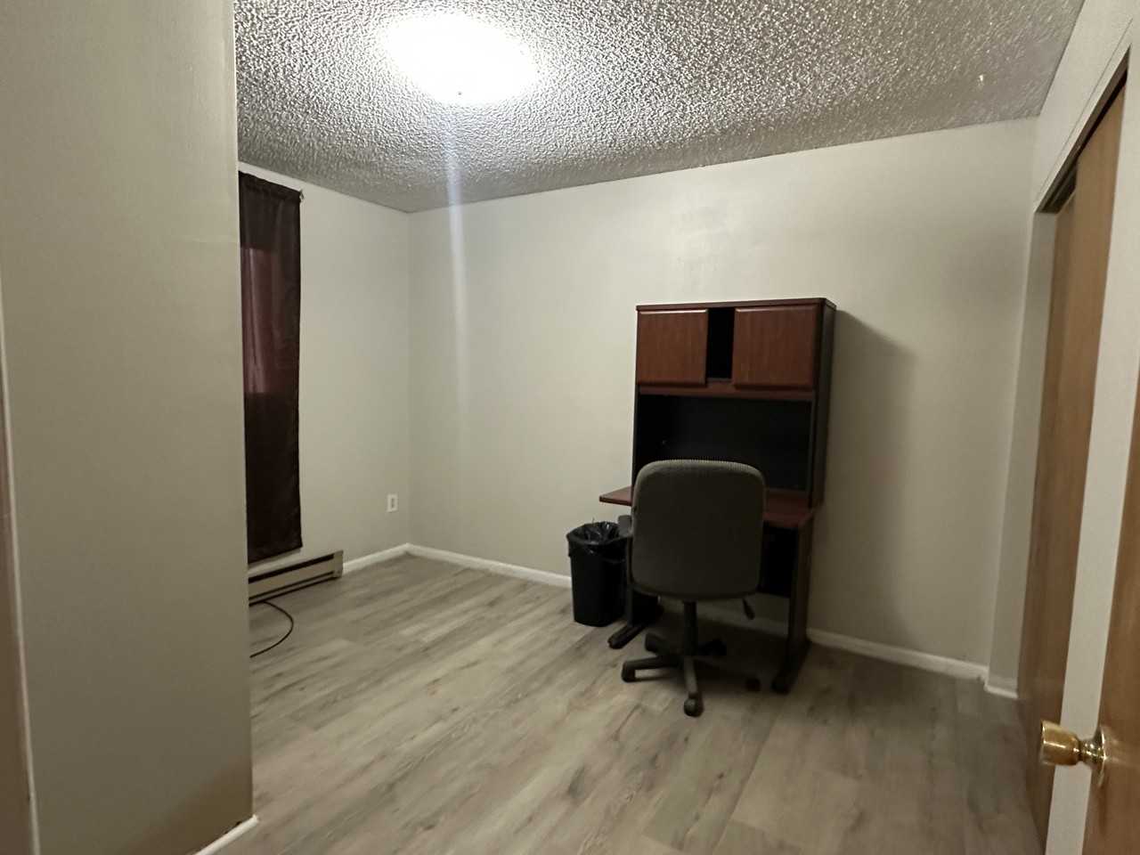 414 1st Street #B - Photo 2 of 10