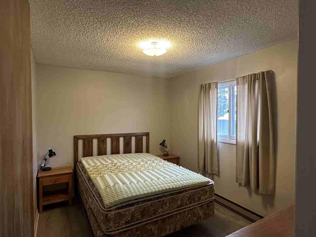 414 1st St #B - Photo 4 of 10