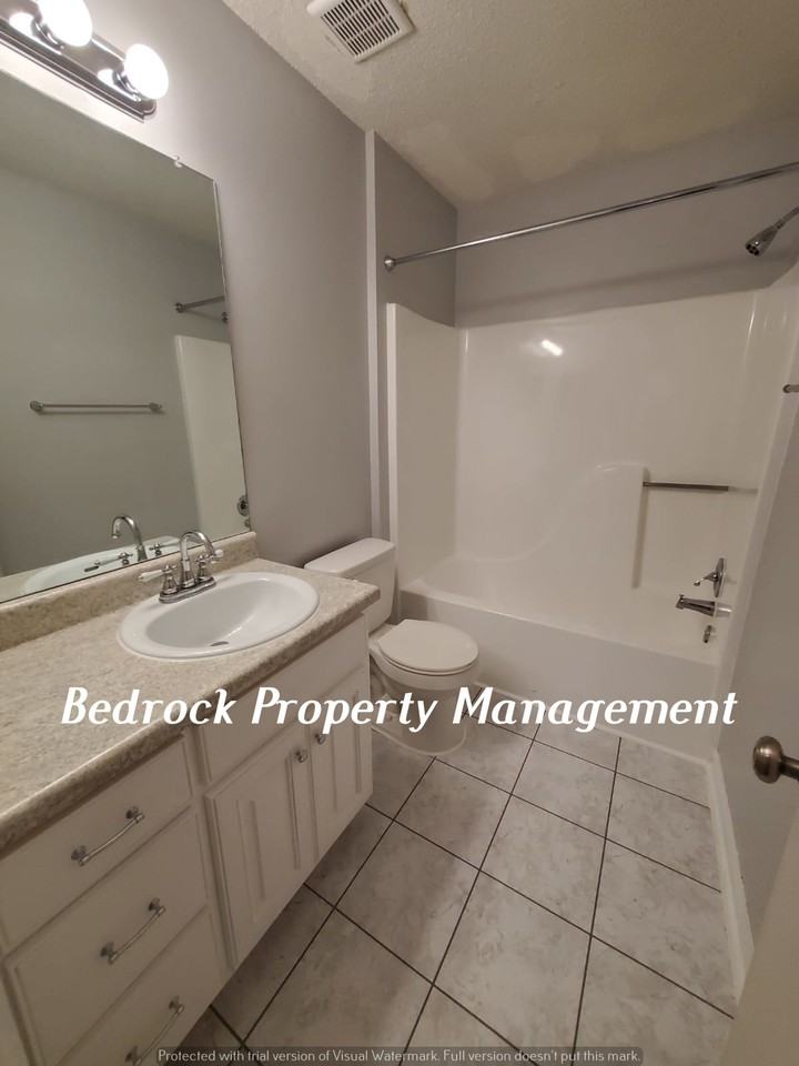 110 Fernwood Cir - Photo 5 of 16