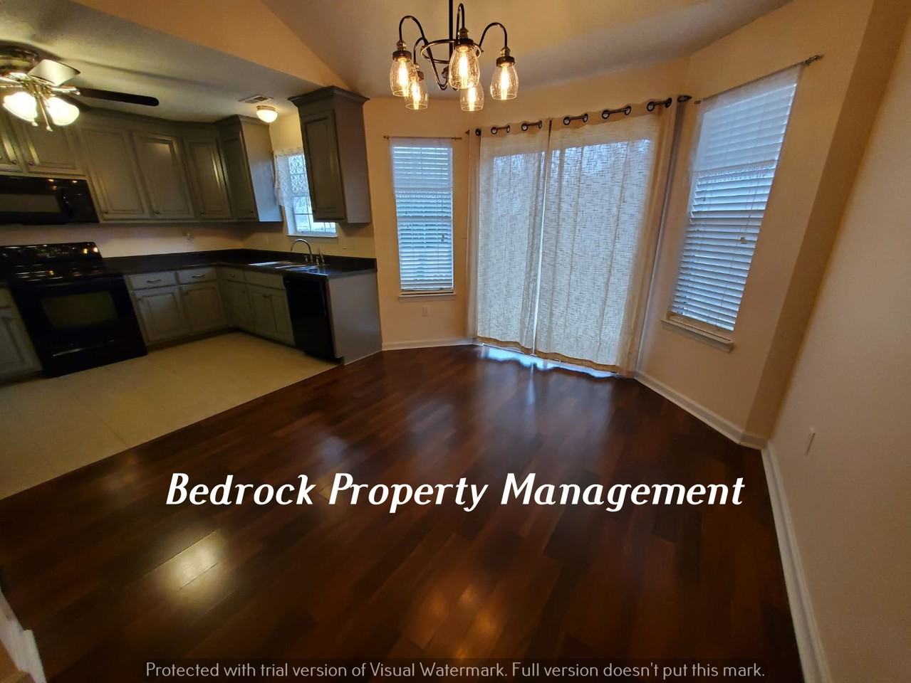 110 Fernwood Cir - Photo 2 of 16