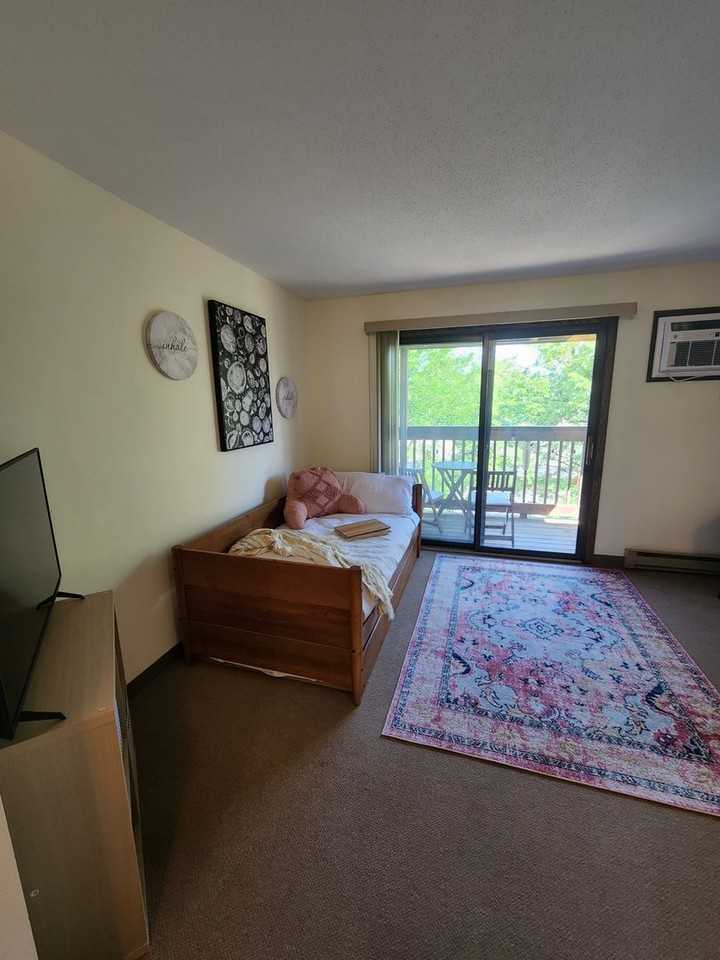 Tea Leaf Apartments - Photo 5 of 32