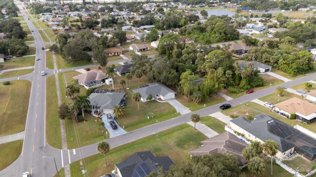 4021 Corvette Ln - Photo 7 of 43