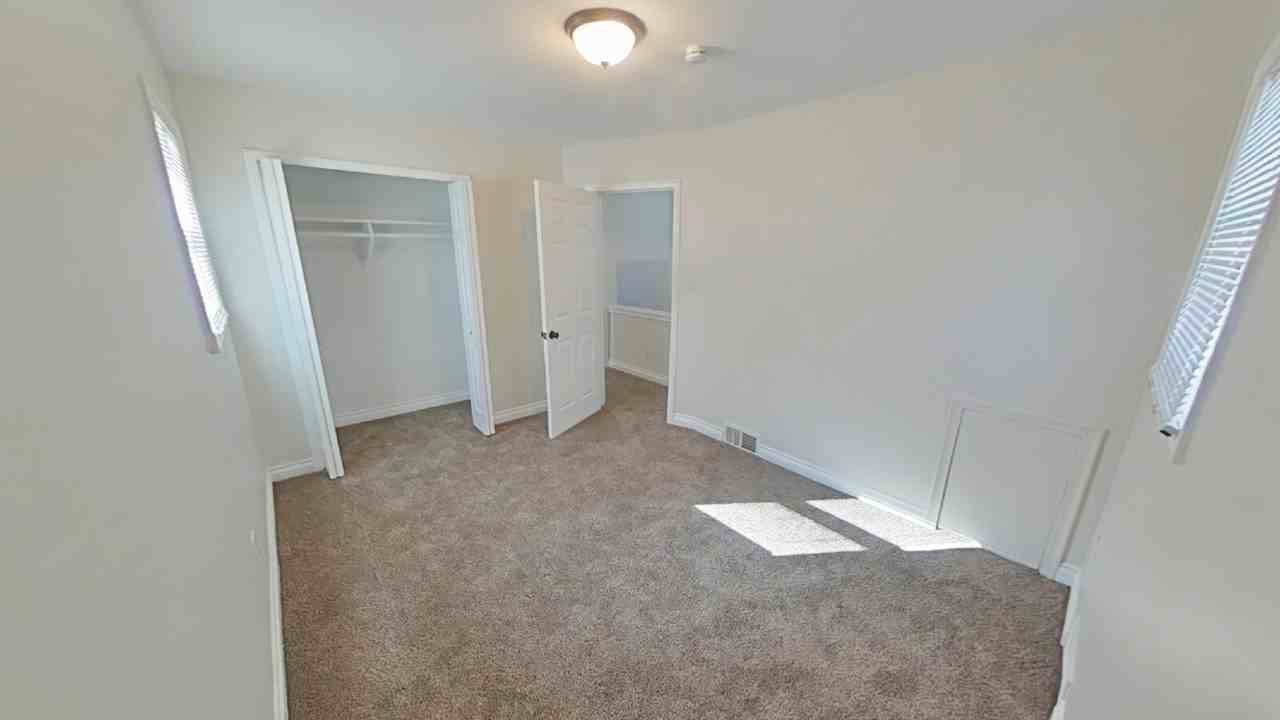 26200 Pinehurst Street - Photo 6 of 9