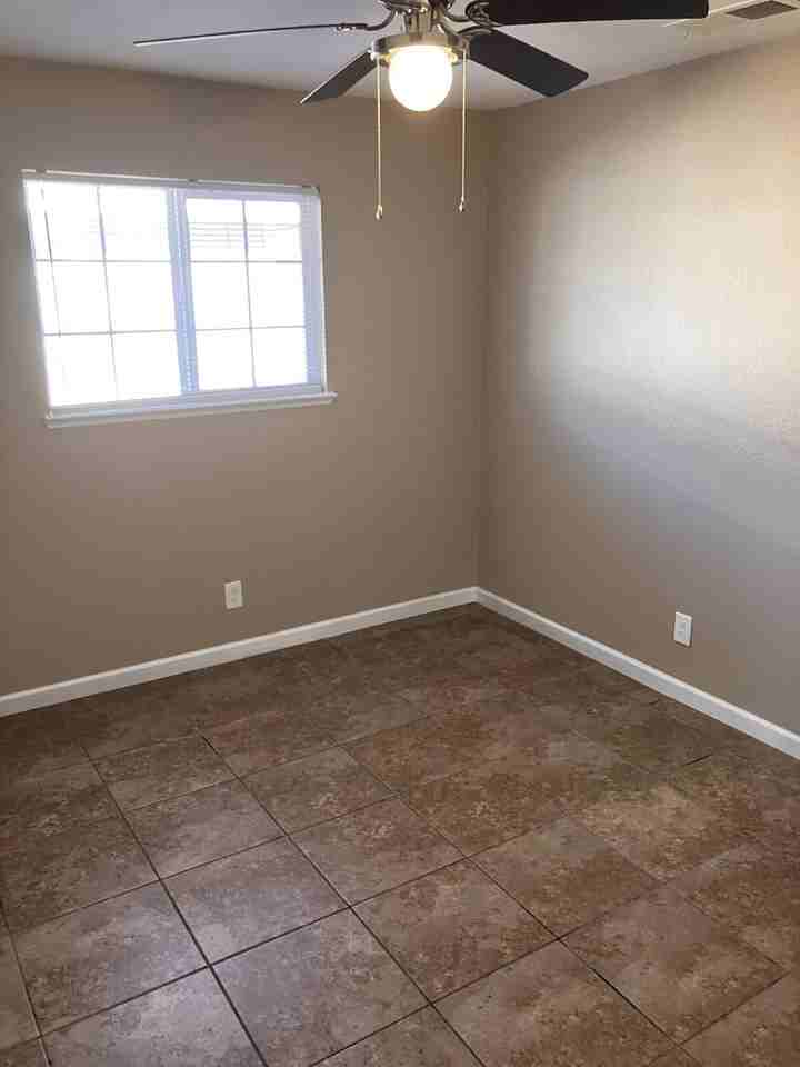 1215 West 8th Street - Photo 4 of 9