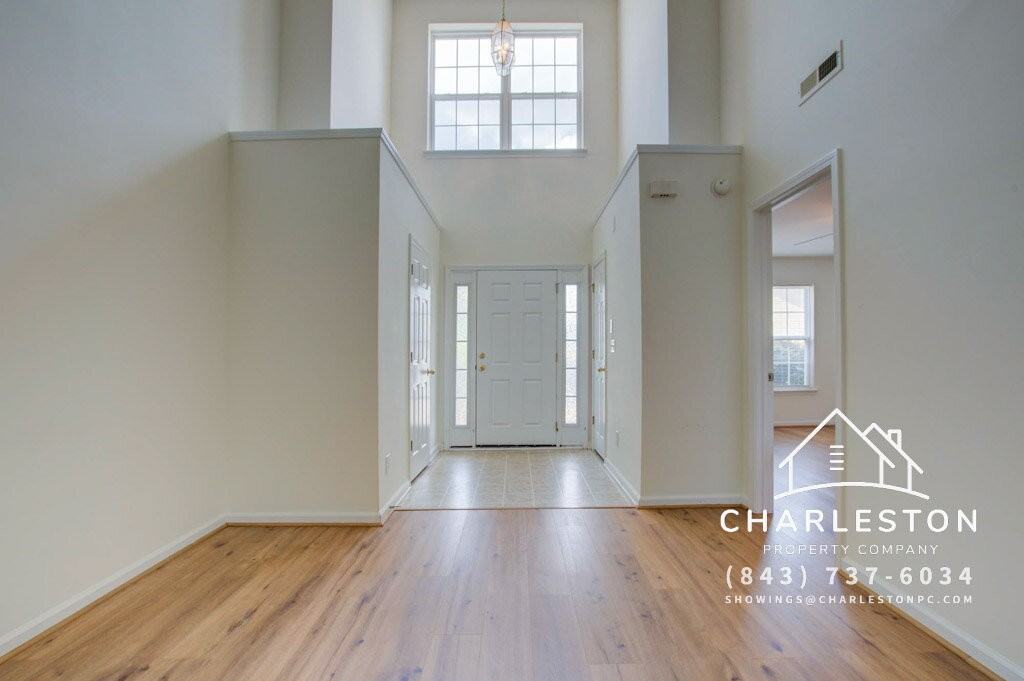2425 Scholar Lane - Photo 6 of 31