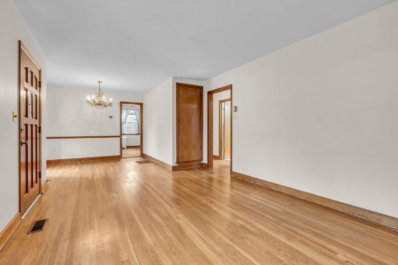 2416 Pafford Dr - Photo 7 of 33