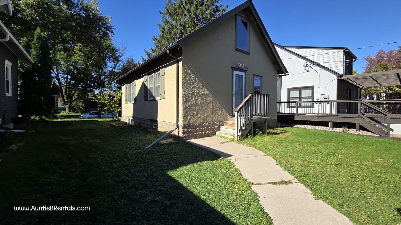 428 Warwick St - Photo 3 of 21