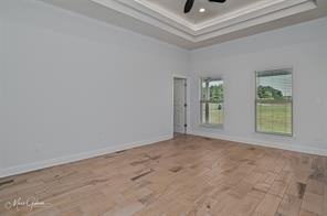 256 Sedgewick Ave - Photo 2 of 17