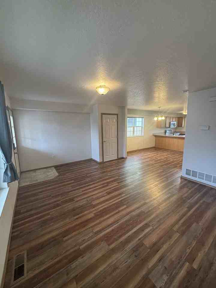 2021 West Kent Avenue - Photo 3 of 18