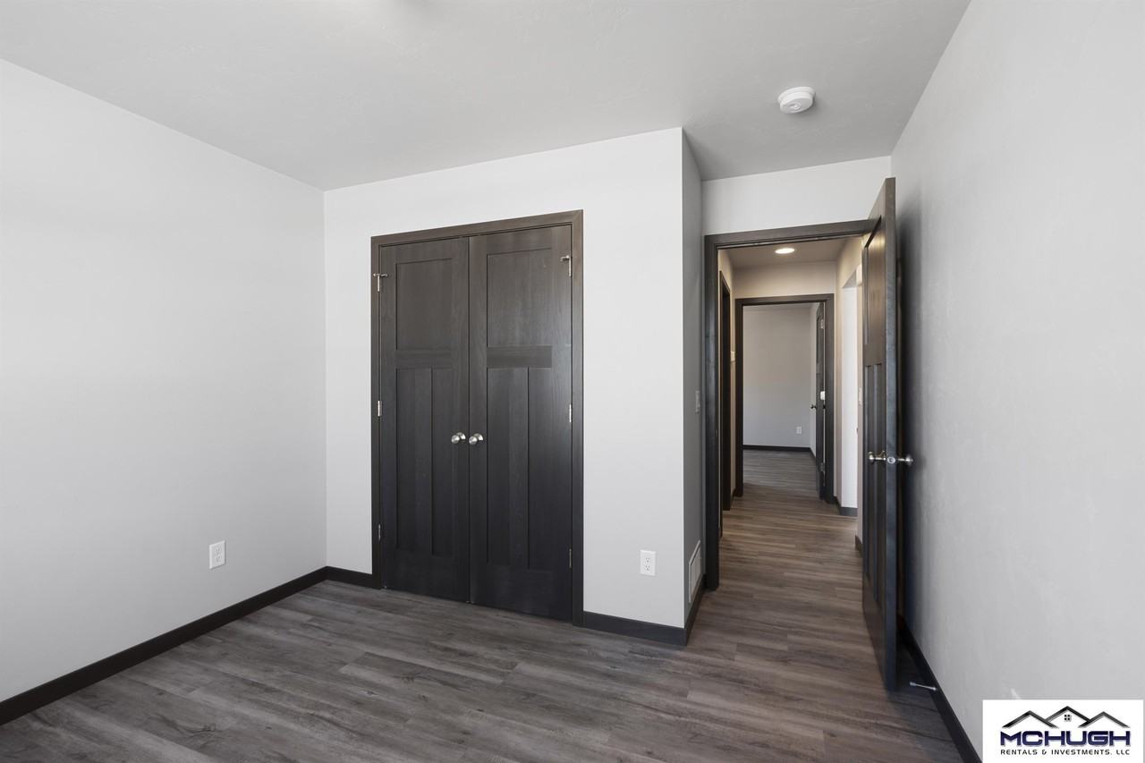 1525 Liberty Ave - Photo 5 of 19