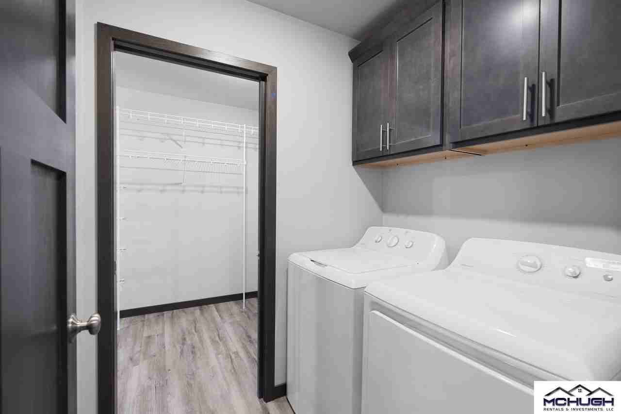 1525 Liberty Ave - Photo 2 of 19