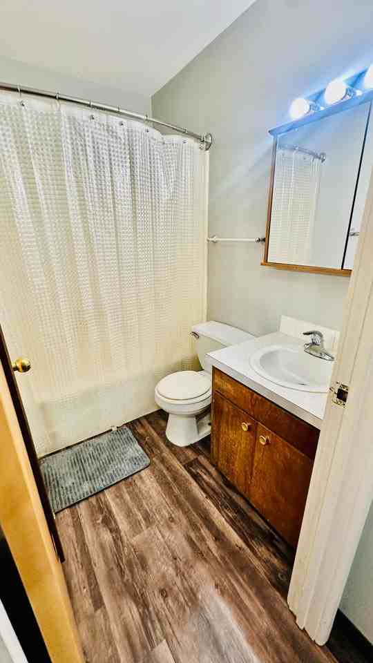 Oakland Apartments - Photo 7 of 16