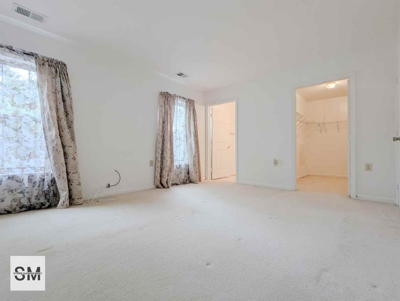 6702 Lake Park Dr #103 - Photo 4 of 22