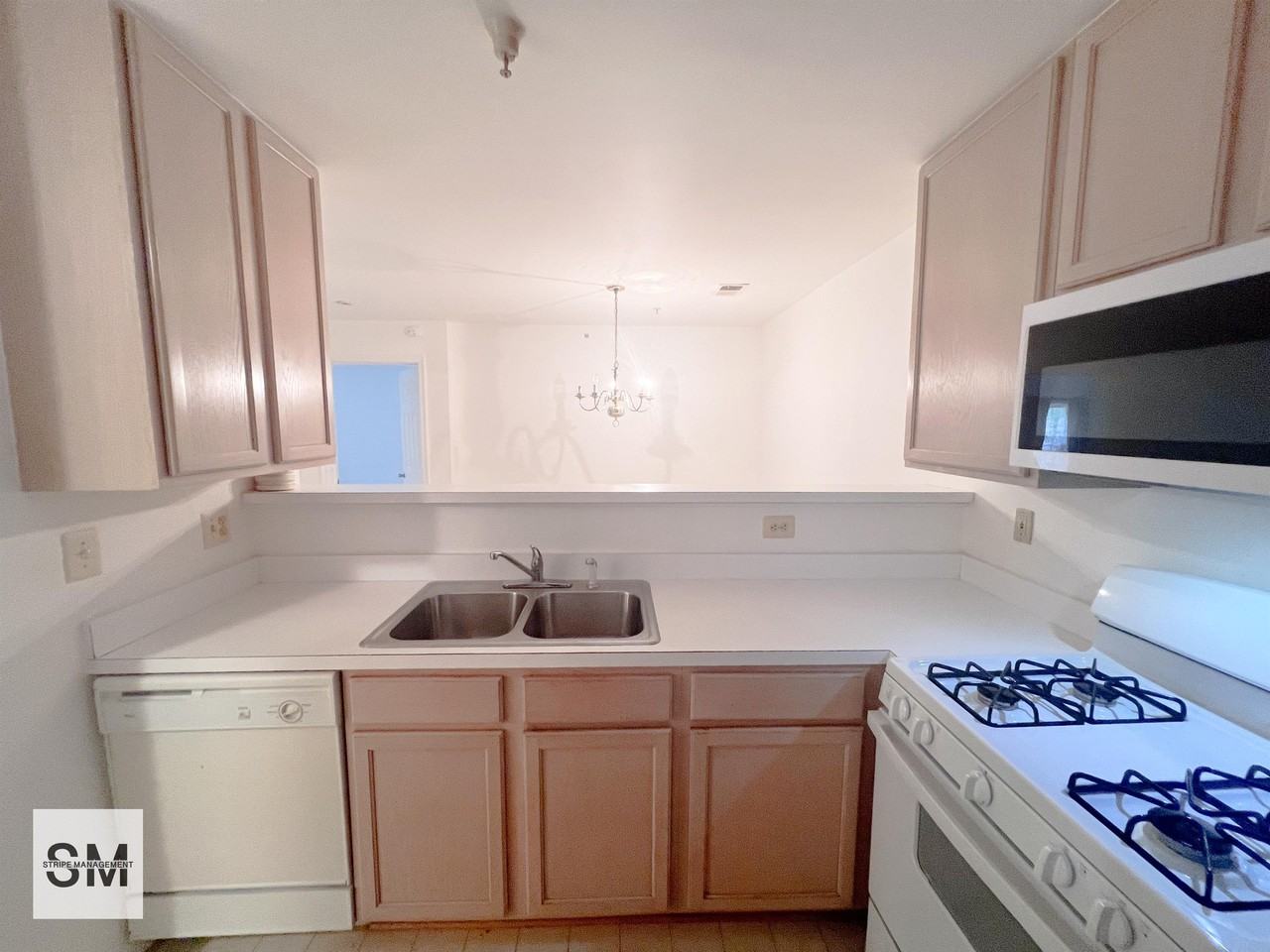 6702 Lake Park Drive #103 - Photo 7 of 22