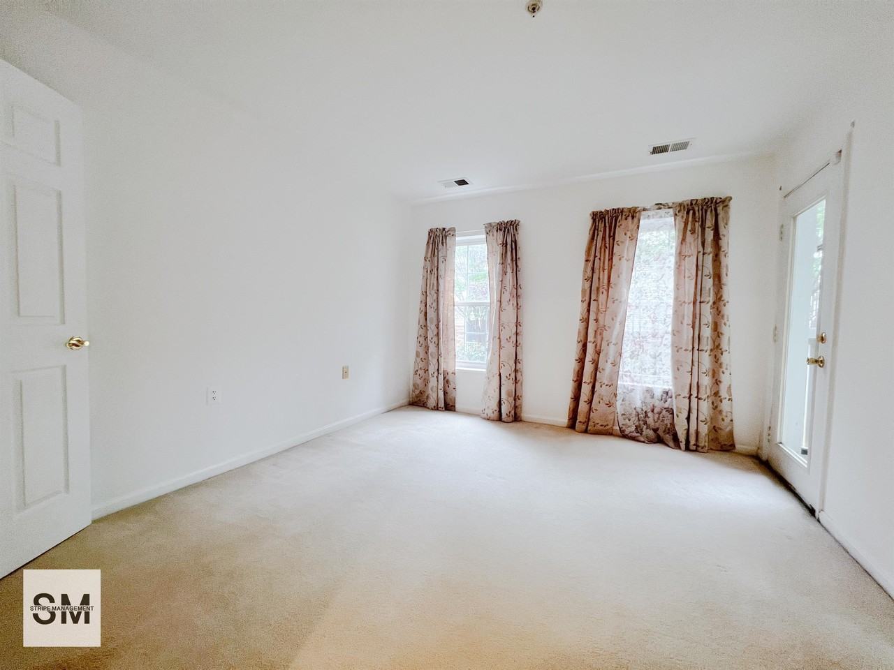 6702 Lake Park Drive #103 - Photo 4 of 22