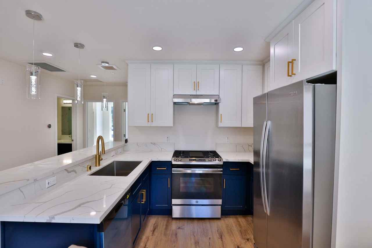 Sagittarius Apartments - Photo 4 of 31