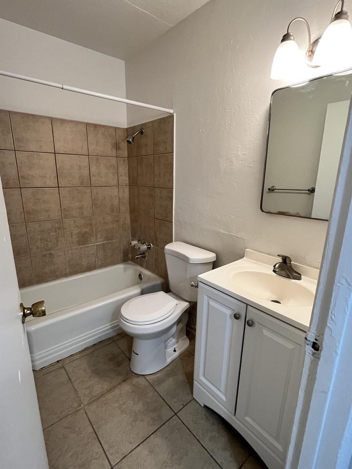 1224 Smith Road #B - Photo 5 of 9