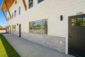 featured image of 718 N Volland St