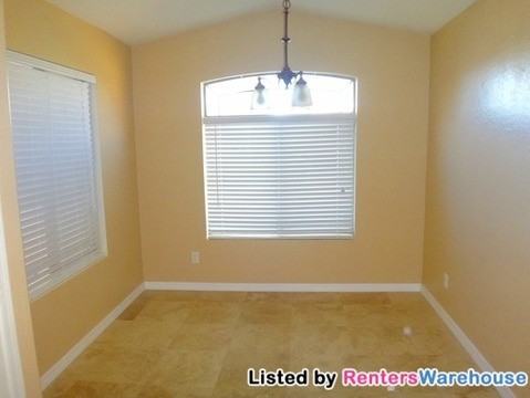 12391 W Devonshire Ave - Photo 3 of 15