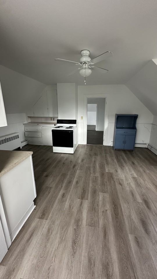 543 Main St #2 - Photo 4 of 11