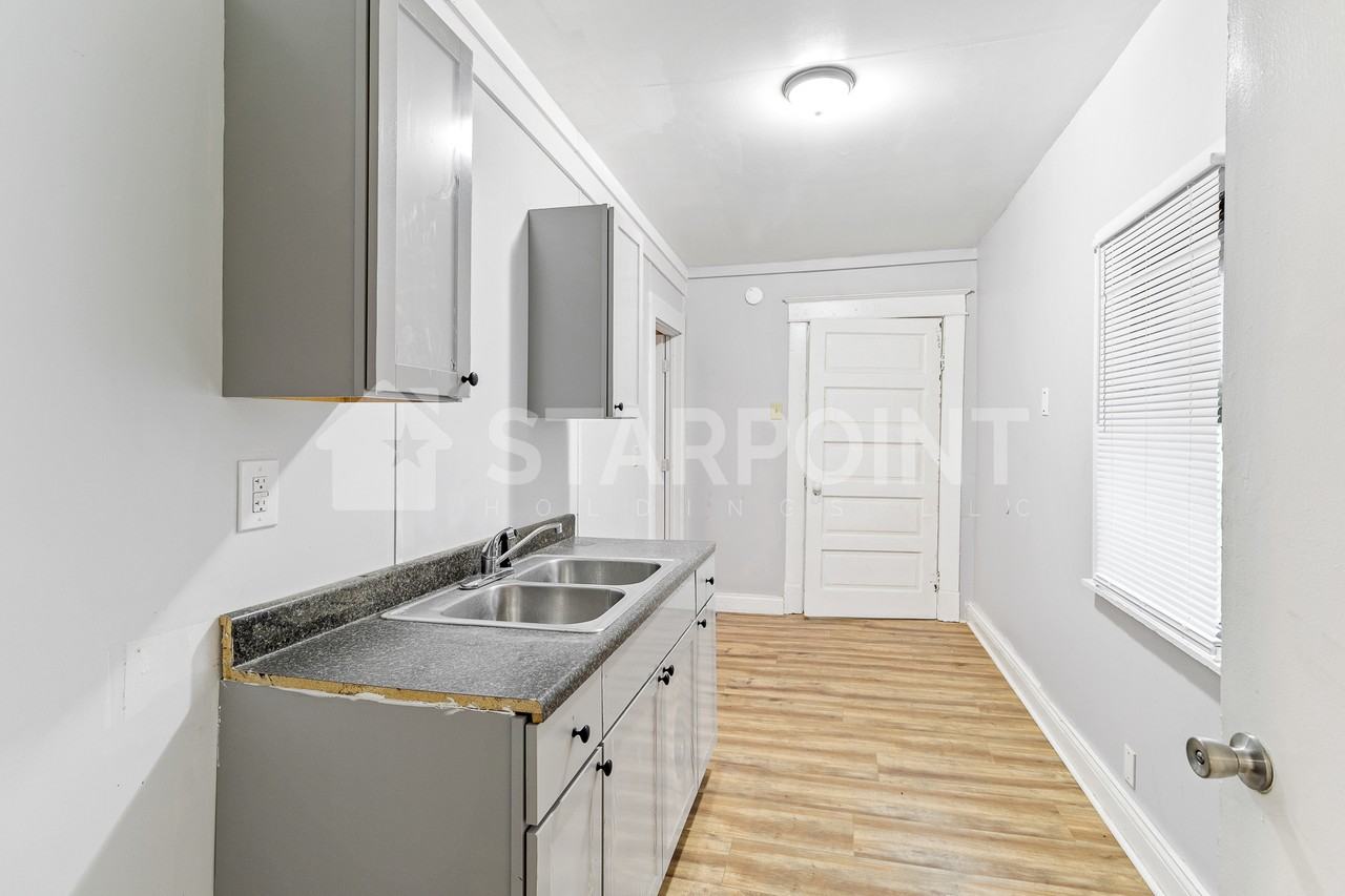 3028 West Kentucky Street - Photo 4 of 26