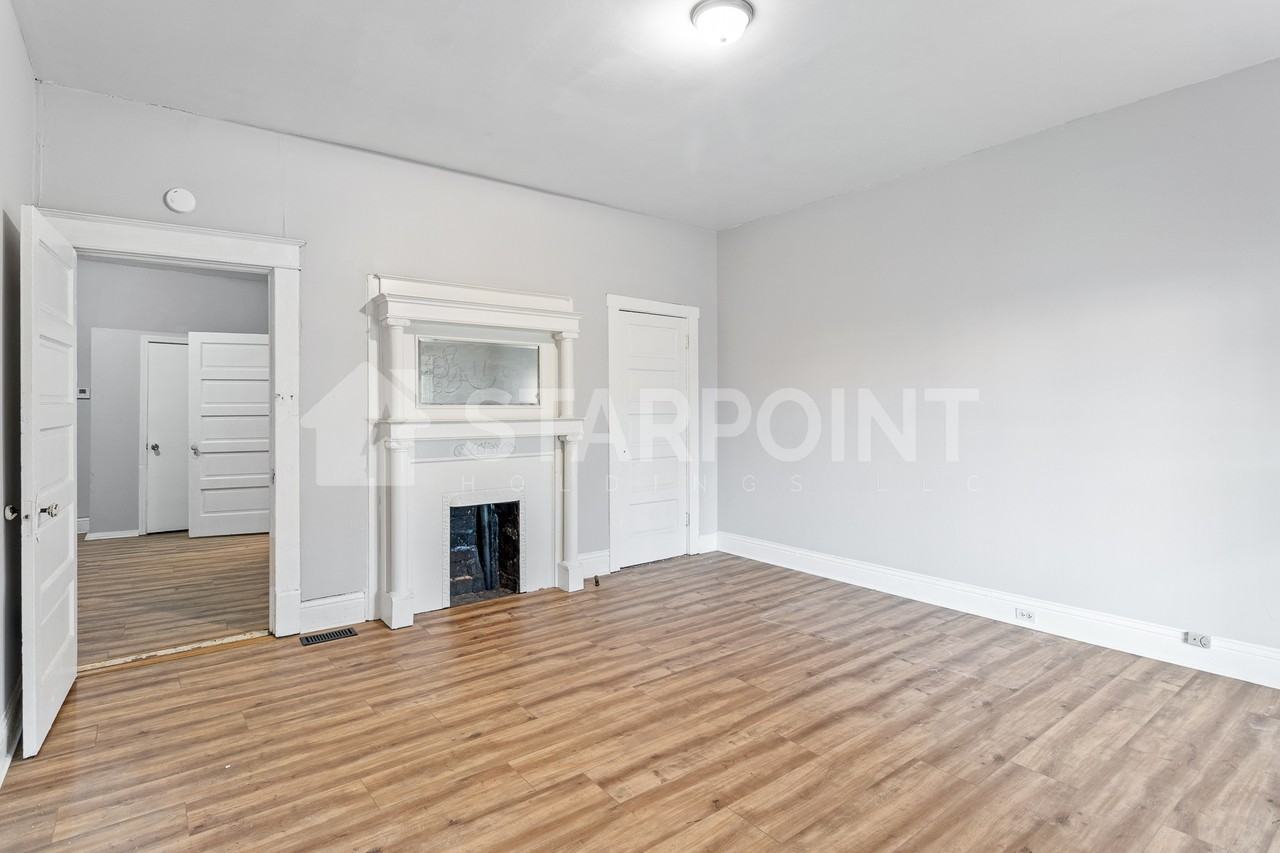 3028 W Kentucky St - Photo 6 of 26