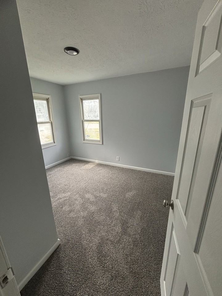 1930 S Helfrich Ave #1 - Photo 6 of 10