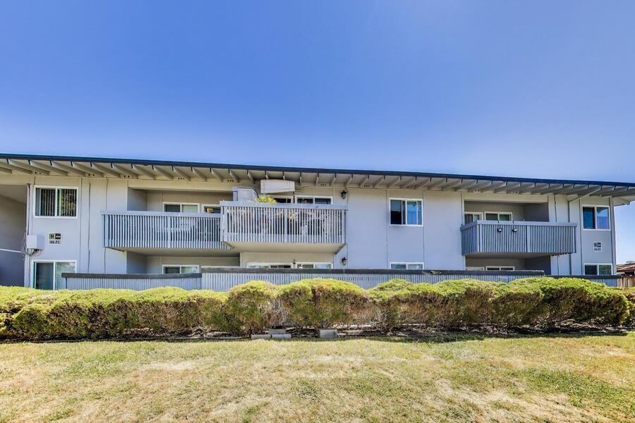 Dyln Apartments - Photo 3 of 50