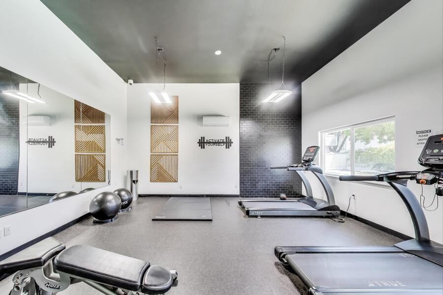 Dyln Apartments - Photo 7 of 50