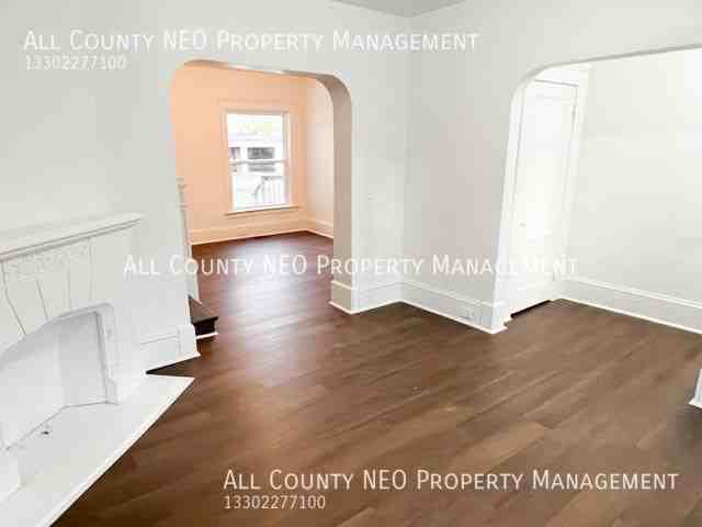 3298 W 98th St #5 - Photo 2 of 15