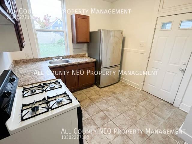 3298 W 98th St #5 - Photo 6 of 15