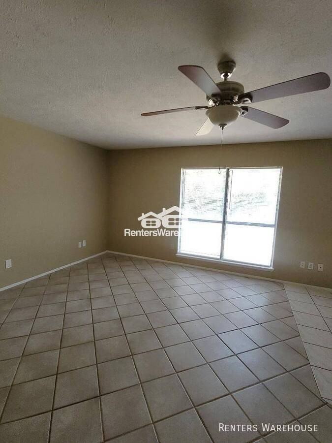 24310 Rockin Seven Dr - Photo 4 of 10