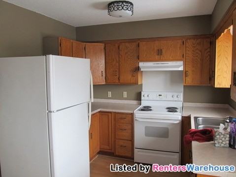 1812 W River St - Photo 2 of 11