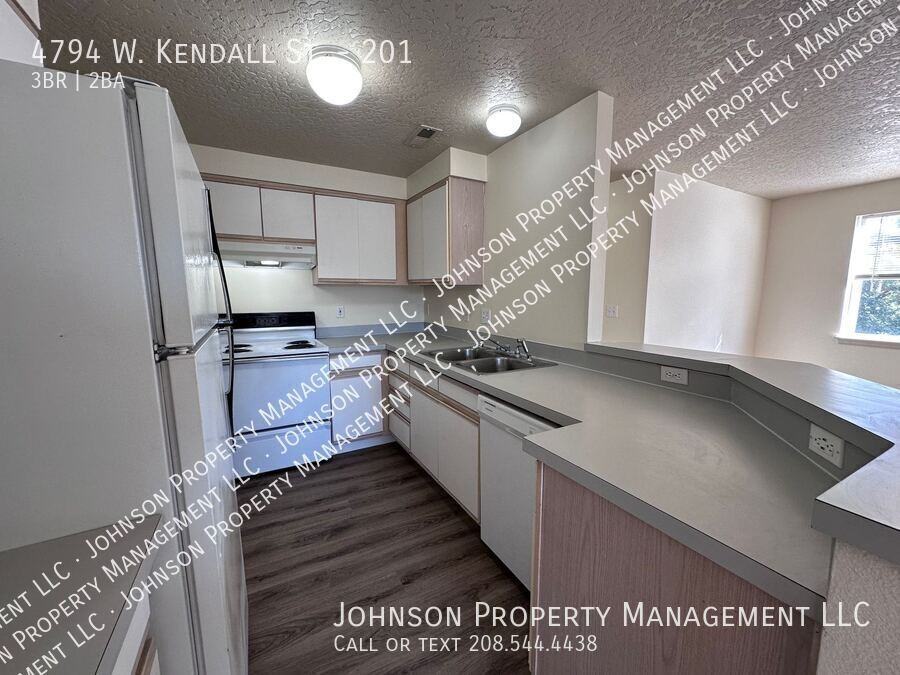 4794 W Kendall St #201 - Photo 2 of 16