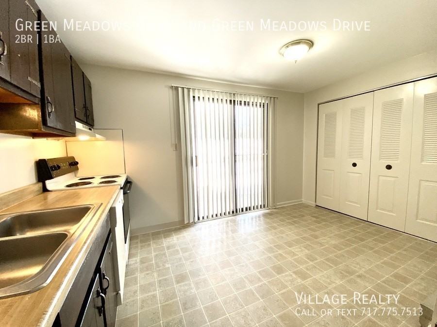 Green Meadows Drive & & Green Meadows Drive #618 - Photo 2 of 48