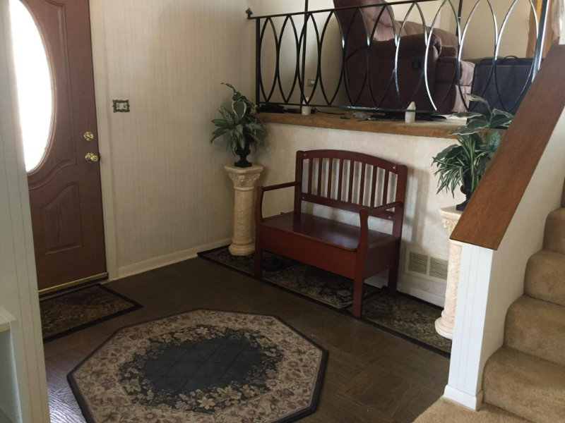 9260 North Dee Road - Photo 2 of 5