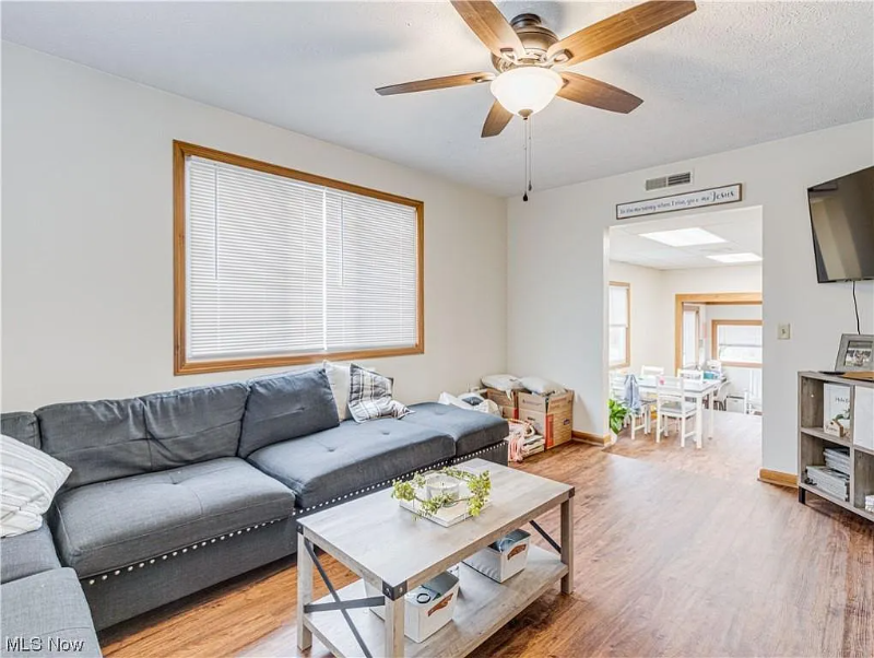 1319 Bluestone Ave #2 - Photo 3 of 9