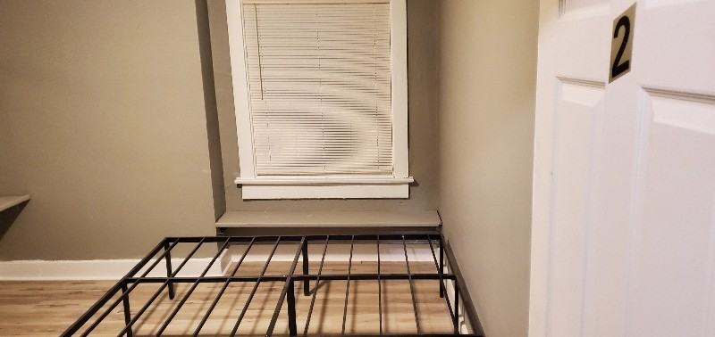 803 N Gettysburg Ave - Photo 2 of 8