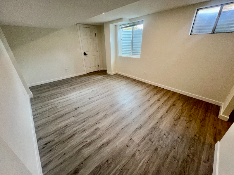 9212 W Arbor Ave - Photo 2 of 13