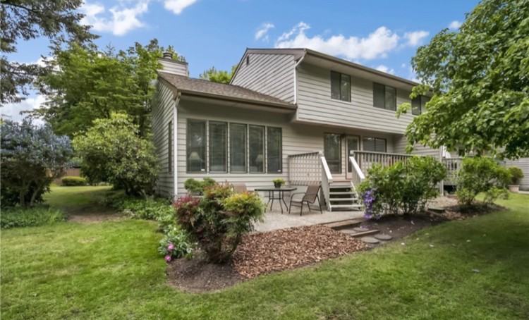 1 143rd Ave Se #1 - Photo 2 of 20