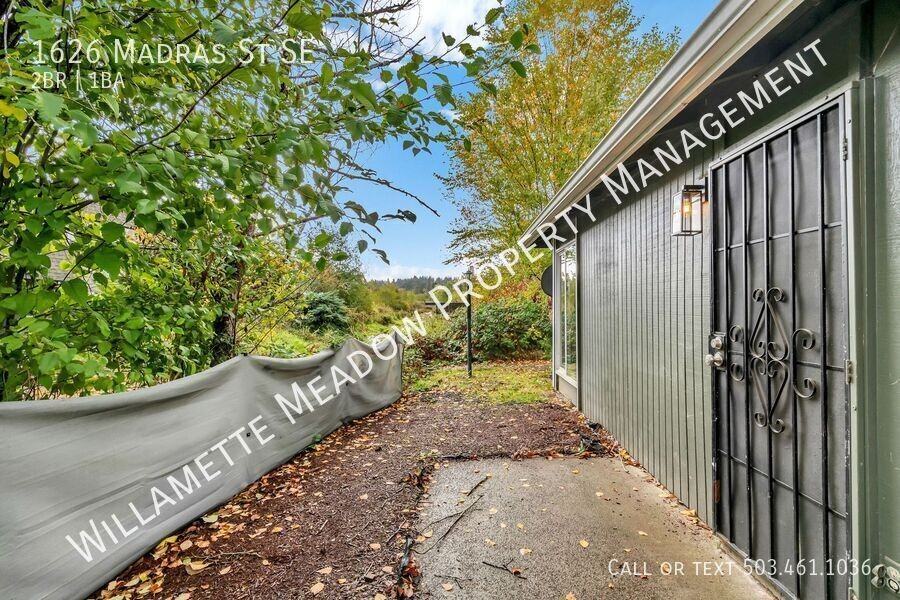 1626 Madras St Se - Photo 7 of 33