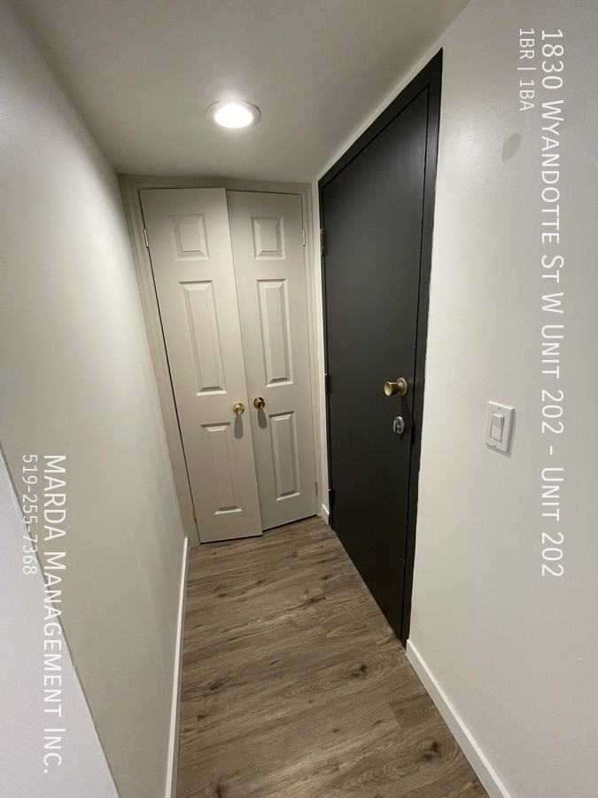 1830 Wyandotte St W Unit 202 #202 - Photo 3 of 12