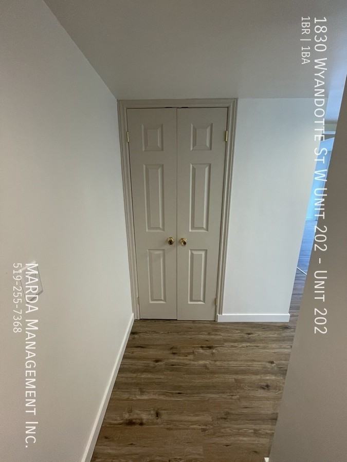 1830 Wyandotte St W Unit 202 #202 - Photo 4 of 12