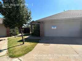 featured image of 2122 Beaumont Dr #1