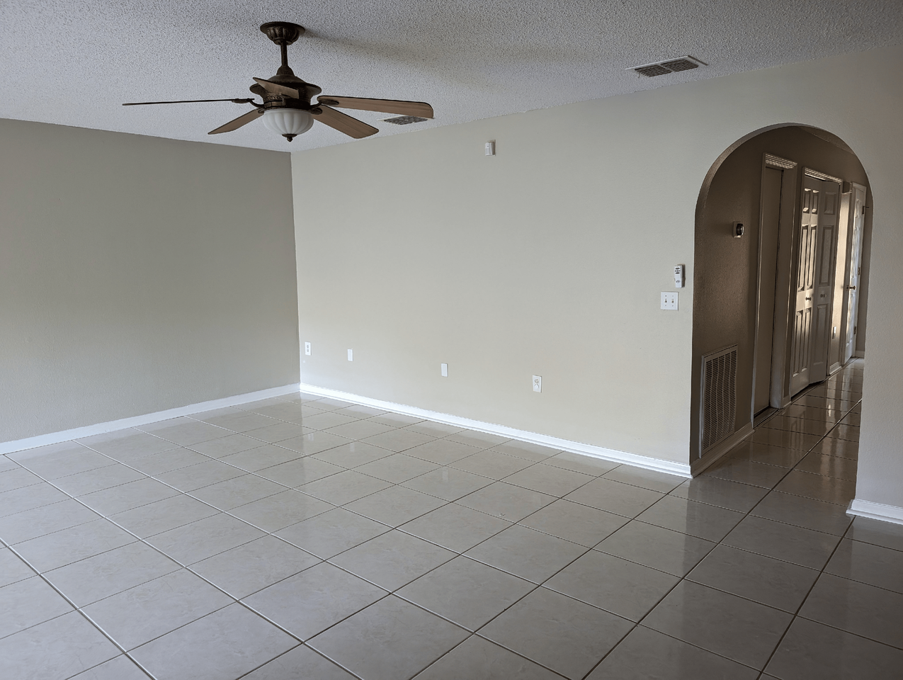 4630 Ashburn Square Drive - Photo 7 of 8