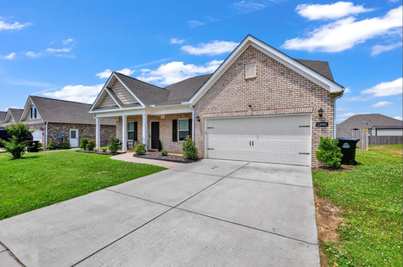 13905 Hickory Brook Rd - Photo 2 of 13