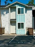 featured image of 1006 Wildwood Rd